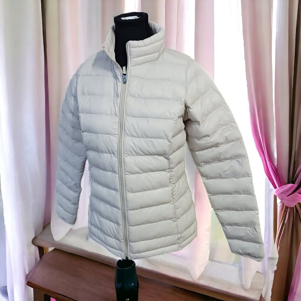 Amazon Essentials Womens Lightweight  Water-Resistant Packable Puffer   Size XS